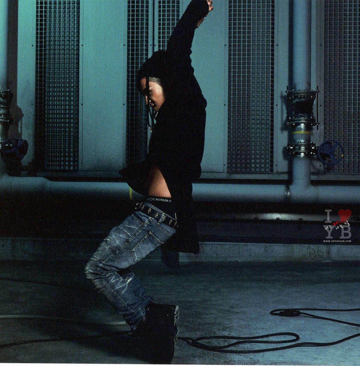 taeyang_rise_japan_scans_030